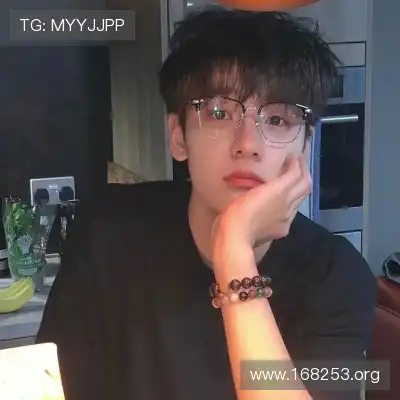 韦心诚